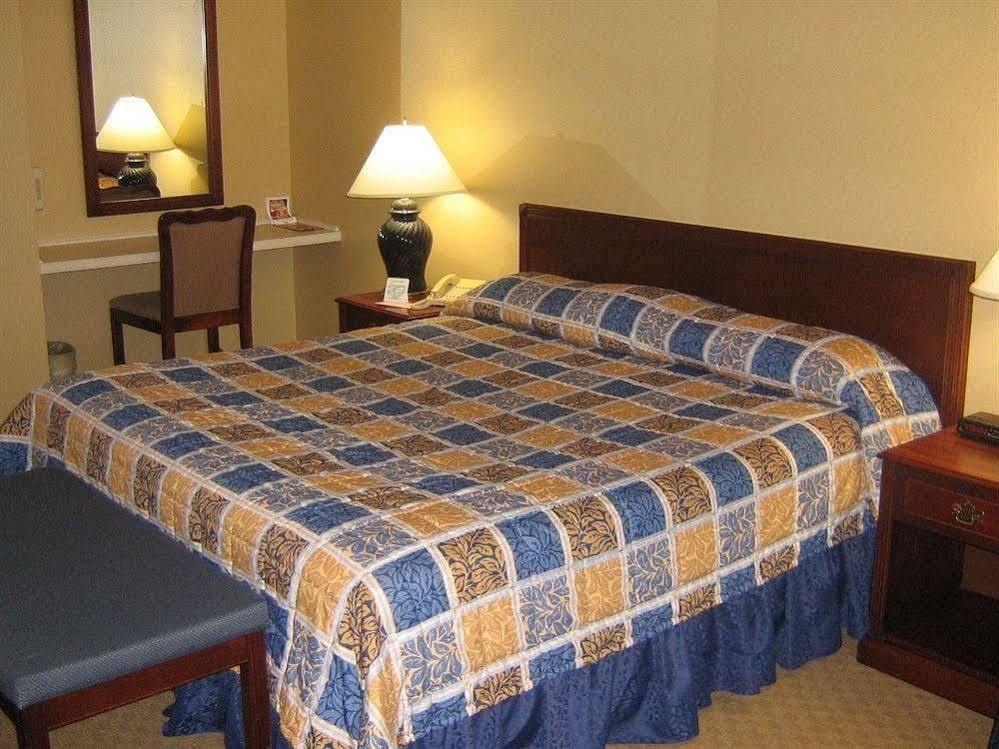 Days Inn By Wyndham Midland Exterior foto